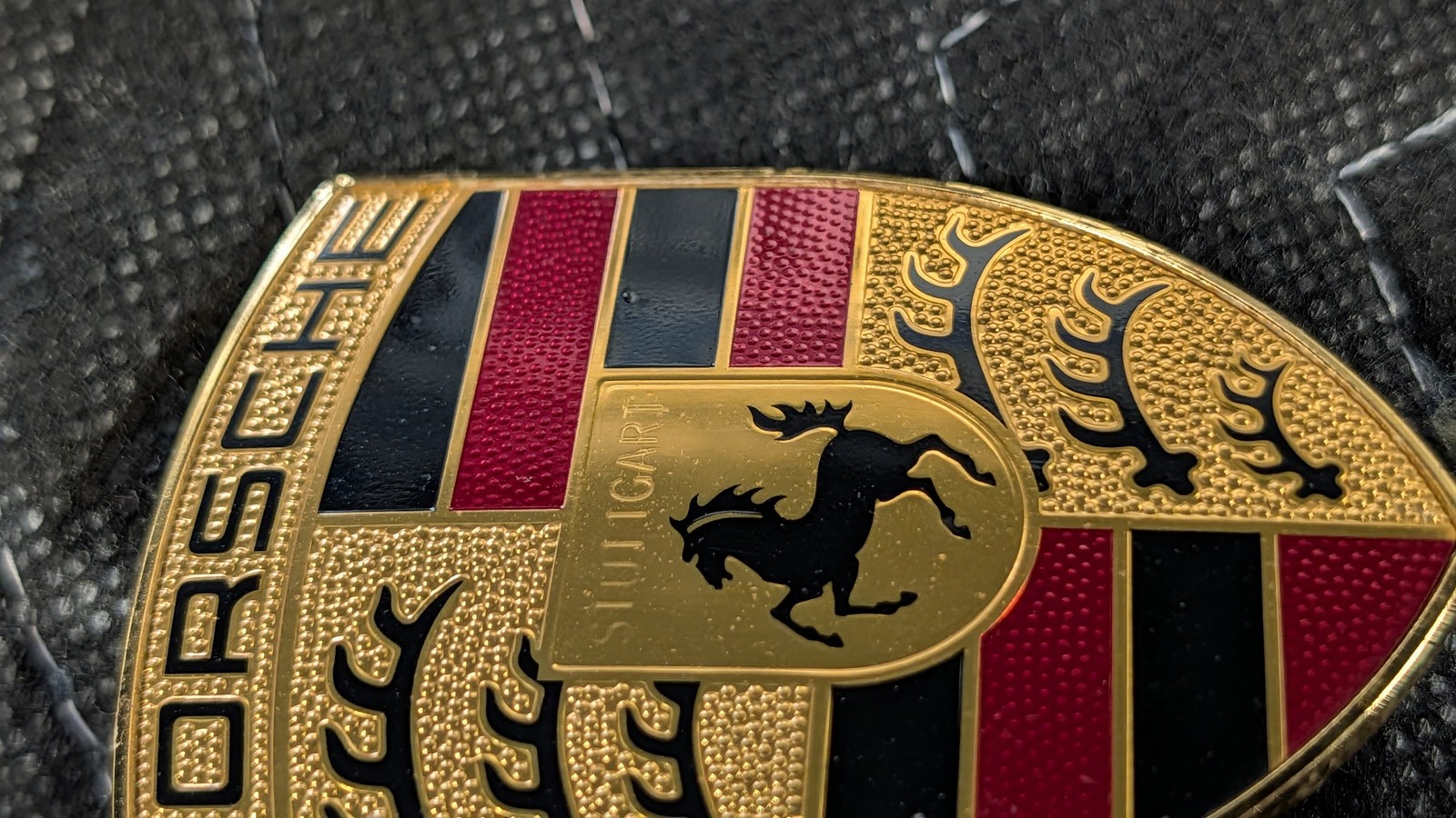 EB1452 2019 PORSCHE 991 911 TURBO S FRONT HOOD BADGE DECAL CREST