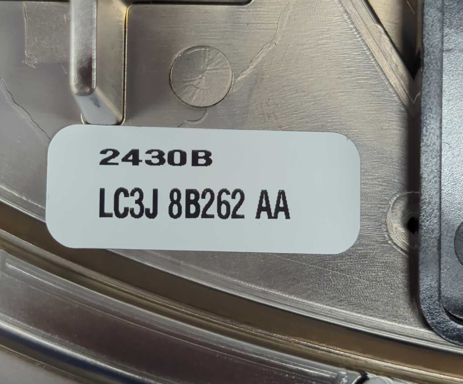 New OEM Genuine Ford Front Grille Emblem 2020-2022 F250 F350 LC3Z-8213-D sm scr