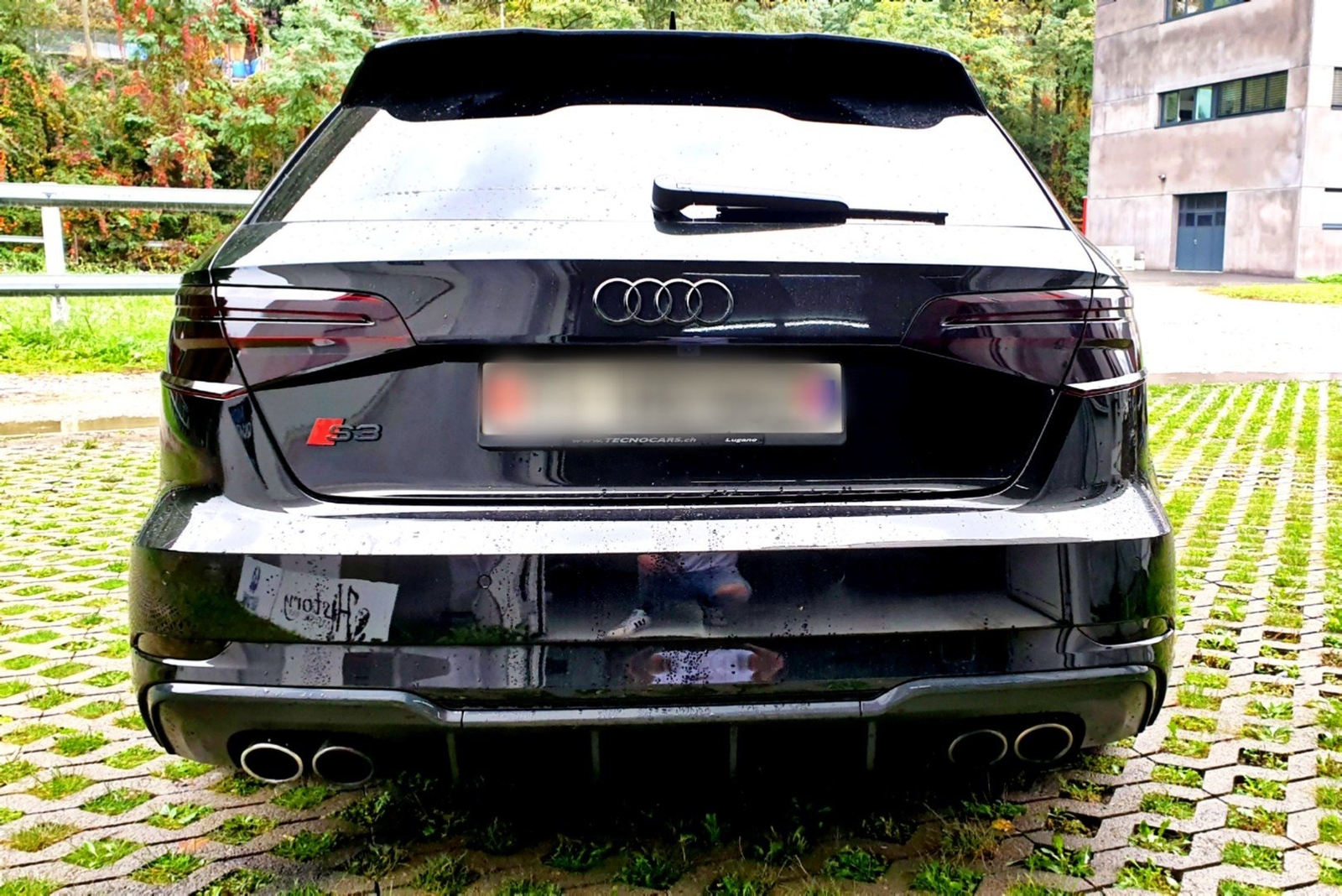 VVivid 2020 VVIVID+ Dark Smoke Air-Tint Headlight Tint | V318