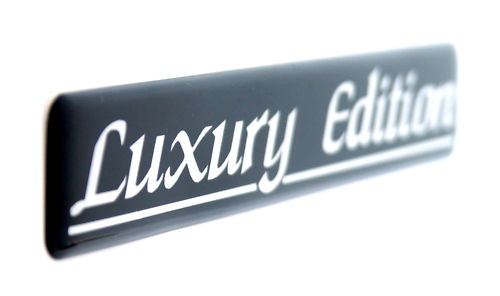 LUXURY EDITION EMBLEM B SMALL SATIN CHROME