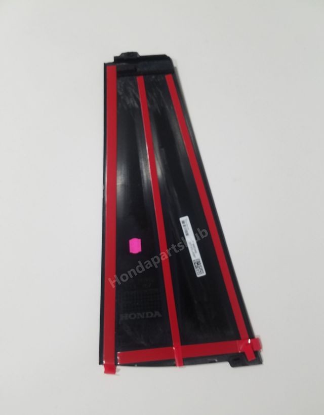 18′-25′ HONDA ODYSSEY RH Slide Door Quarter Pillar Garnish Assembly