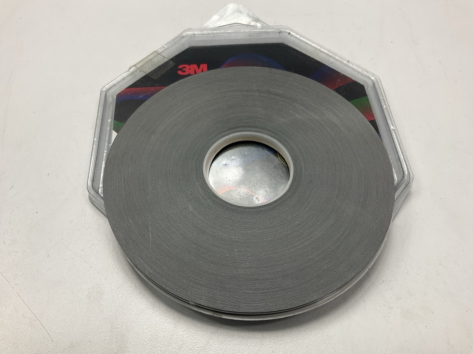 3M 72097 Pinstripe Striping Tape 3/16″ X 150′ Elite Medium Dark Gray