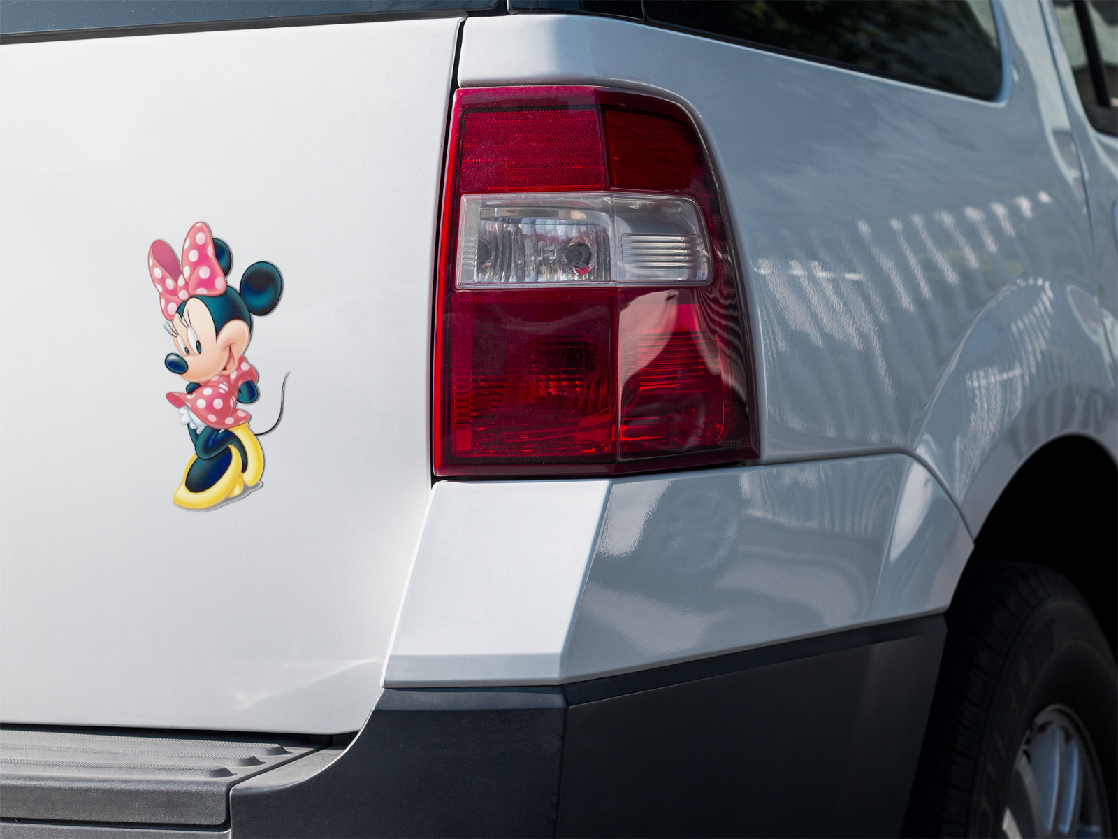 Minnie MOUSE Car Window Vinyl Decal Full Body Disney Cartoon Graphic Sticker