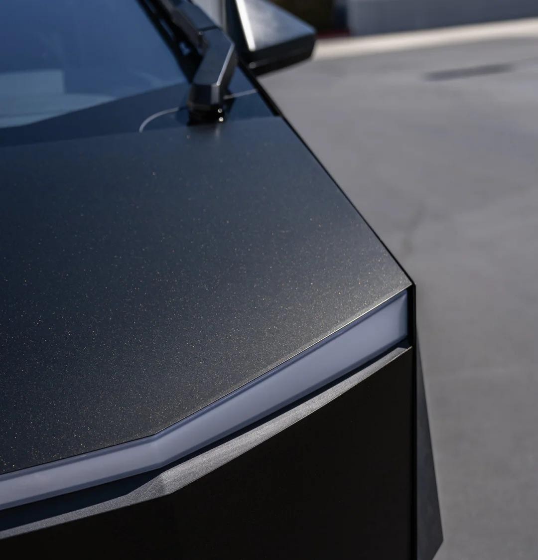 Cybertruck DIY PPF Paint Protection Film Wrap Color Change Matte Golden Black