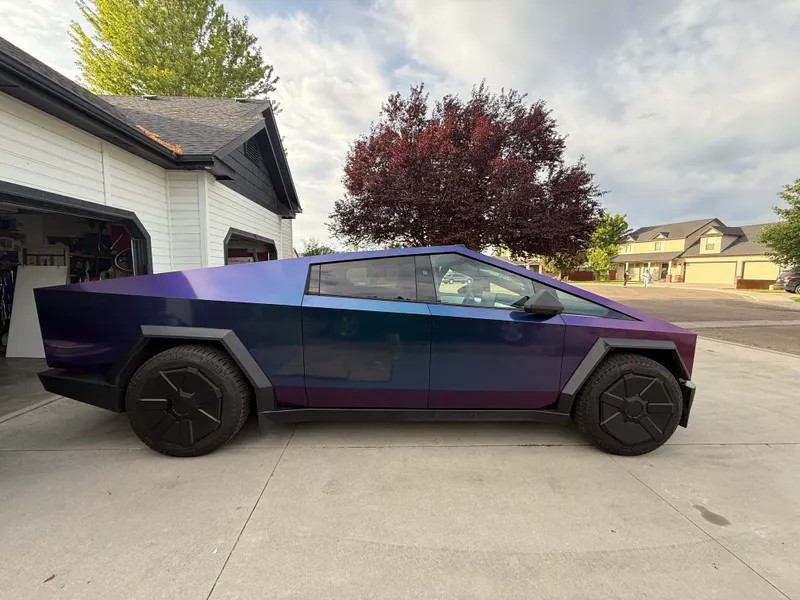 Cybertruck DIY PPF Paint Protection Film Wrap Color Change Gloss Rushing Riptide