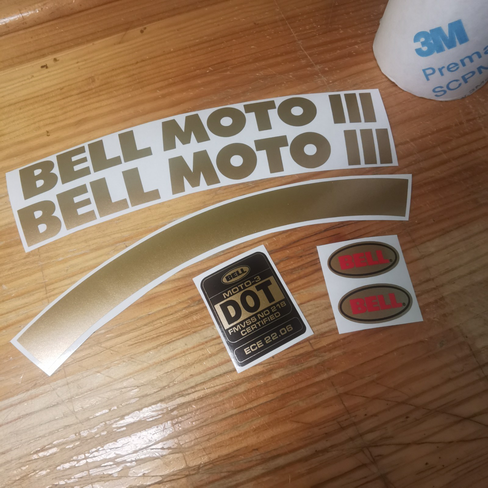 Bell Moto III 3 gold helmet decal set vinyl adesivi autocollants ステッ