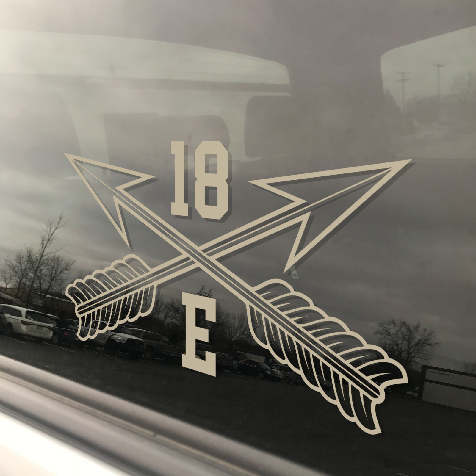 Army MOS 18E Special Forces Communications SGT SF Crossed Arrows Decal 3″ x 5.5″
