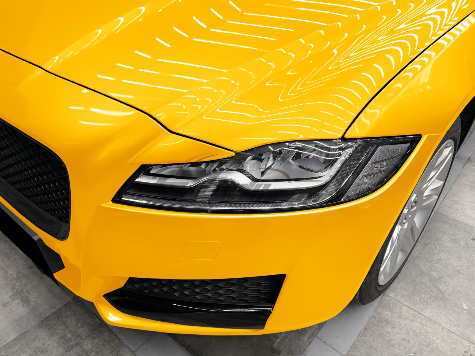 Gloss Metallic Volcanic Yellow PPF TPU Paint Protection Film Dry Wet Vinyl Wrap