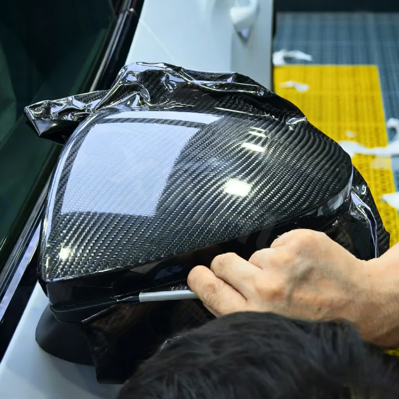 7D Premium Super Gloss Black Carbon Fiber Vinyl Wrap Bubble Free Air Release 6D