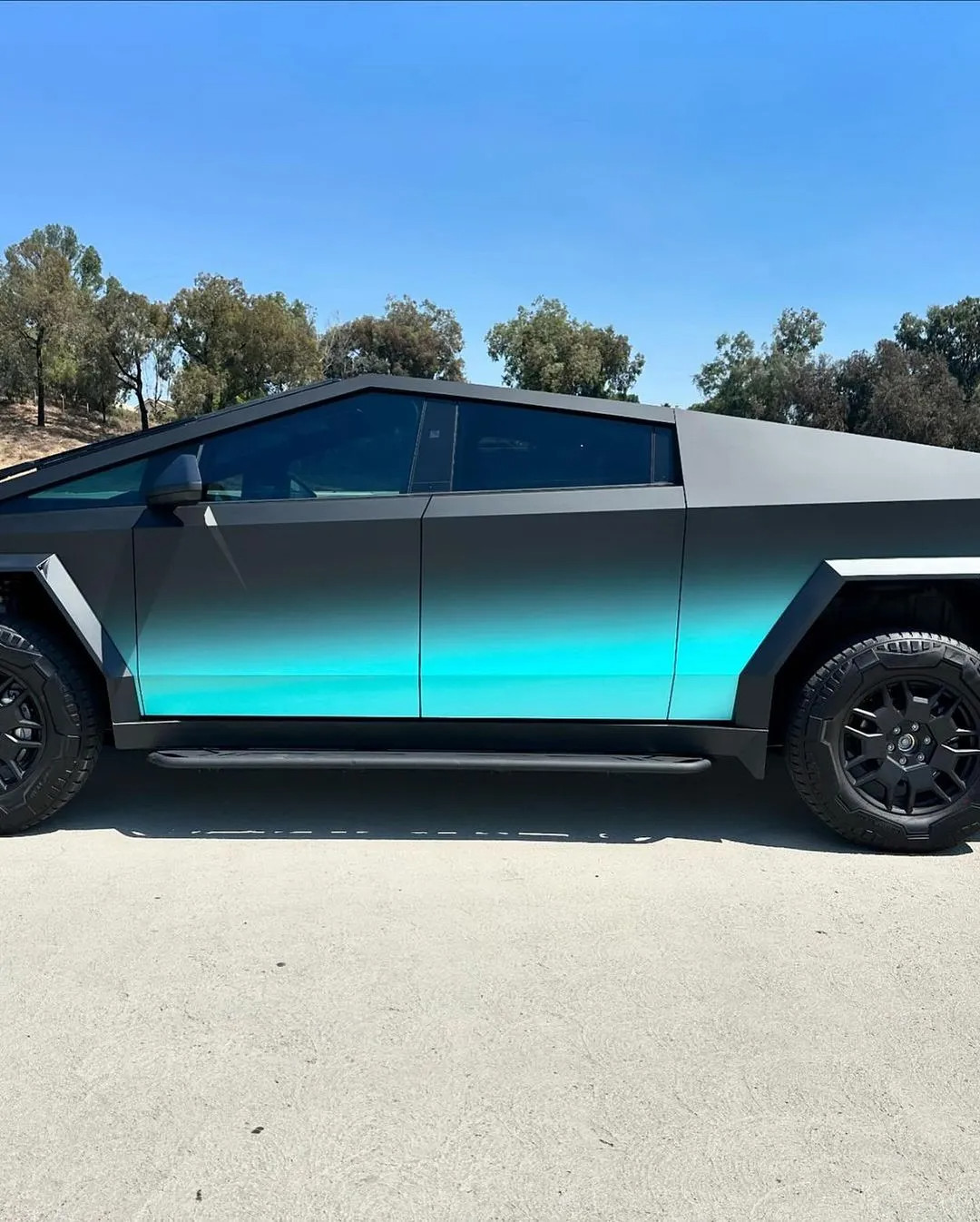 Cybertruck DIY PreCut PPF Paint Protection Wrap Color Change Blue-Black Gradient