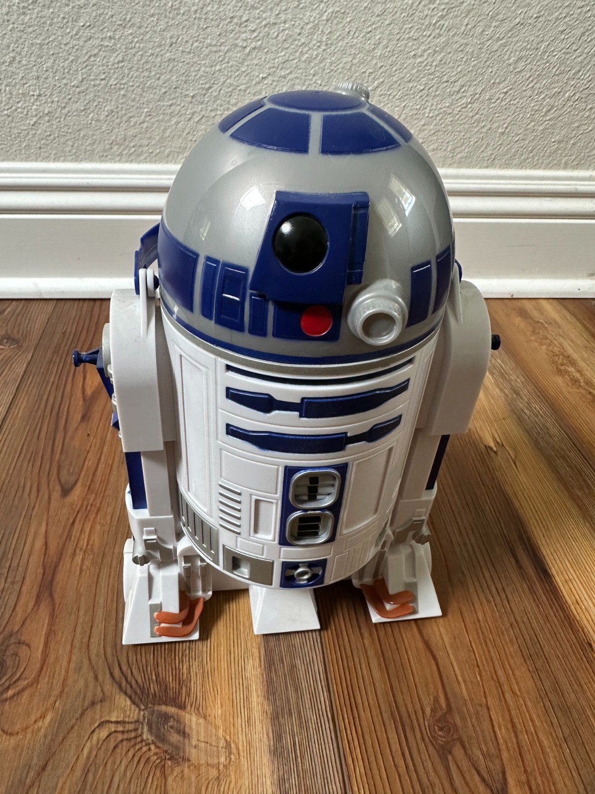Disney Parks Star Wars Stars Tours R2-D2 Limited Edition Popcorn Bucket Souvenir