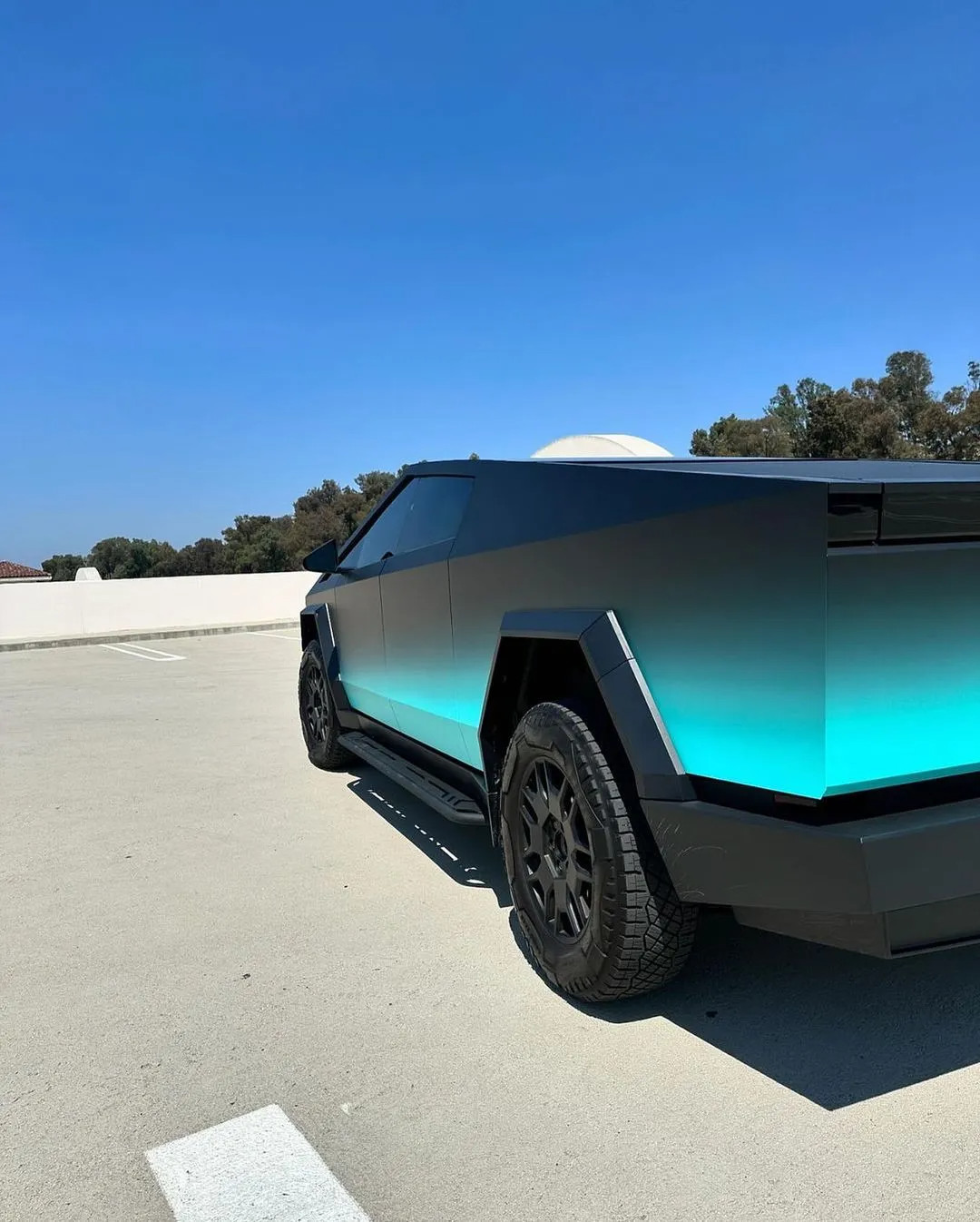 Cybertruck DIY PreCut PPF Paint Protection Wrap Color Change Blue-Black Gradient