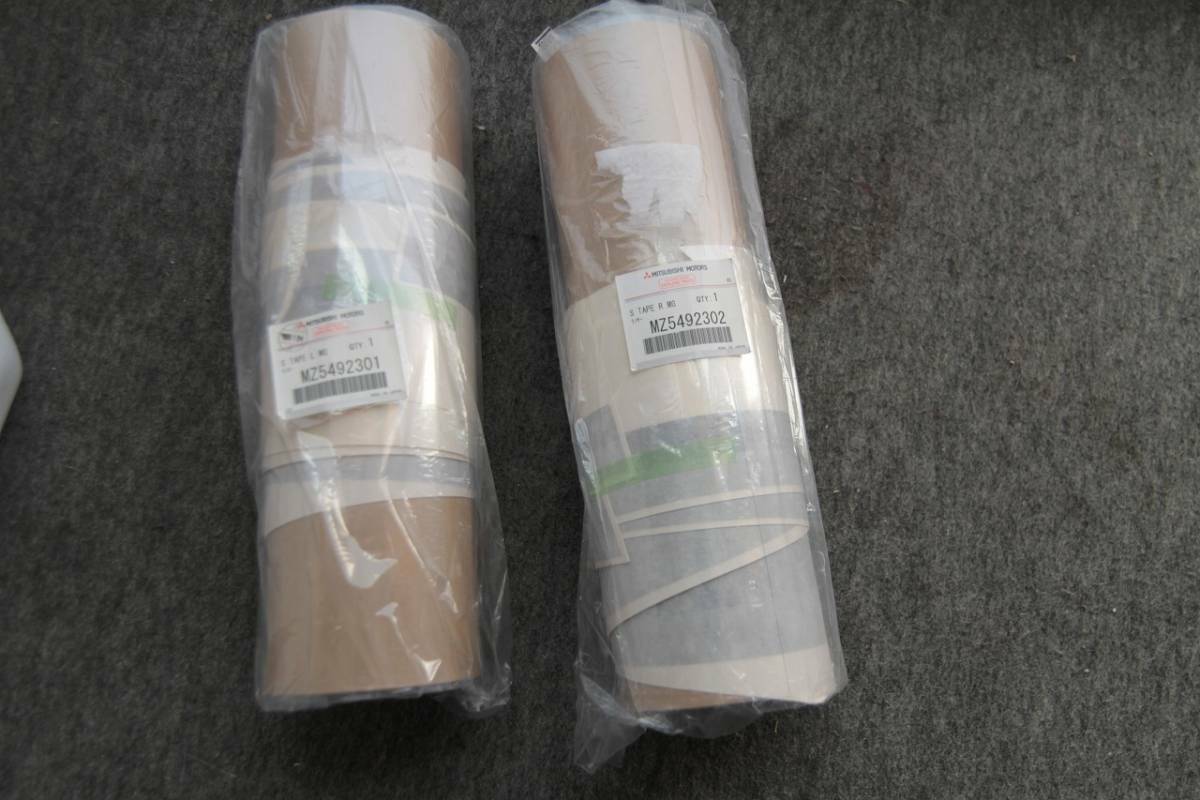MITSUBISHI LANCER EVO6 LEFT&RIGHT SIDE DECAL SET GENUINE OEM TOMMI MAKINEN