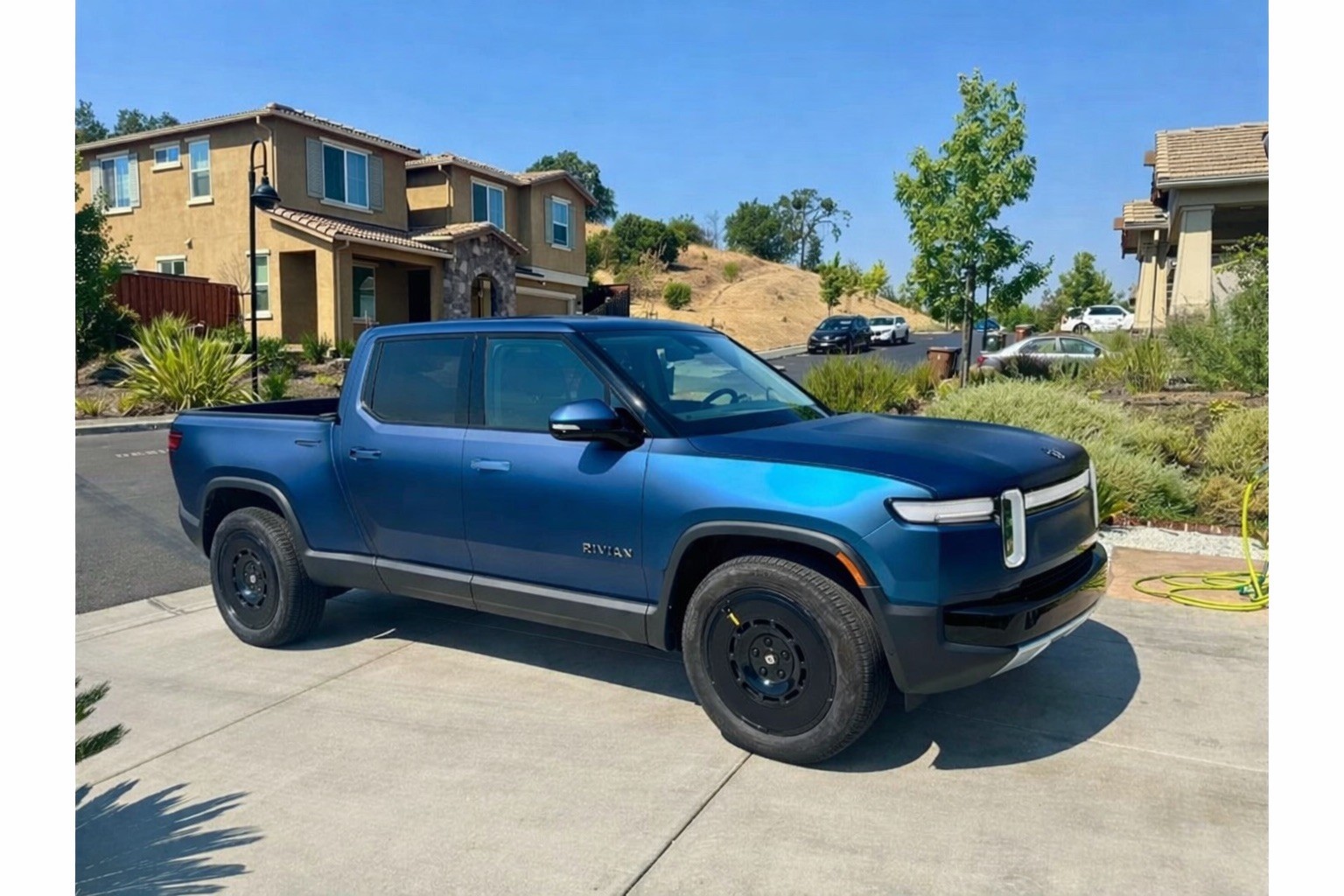 R1T Midnight Blue Color PPF Wrap | Colored Paint Protection Film for Rivian R1T