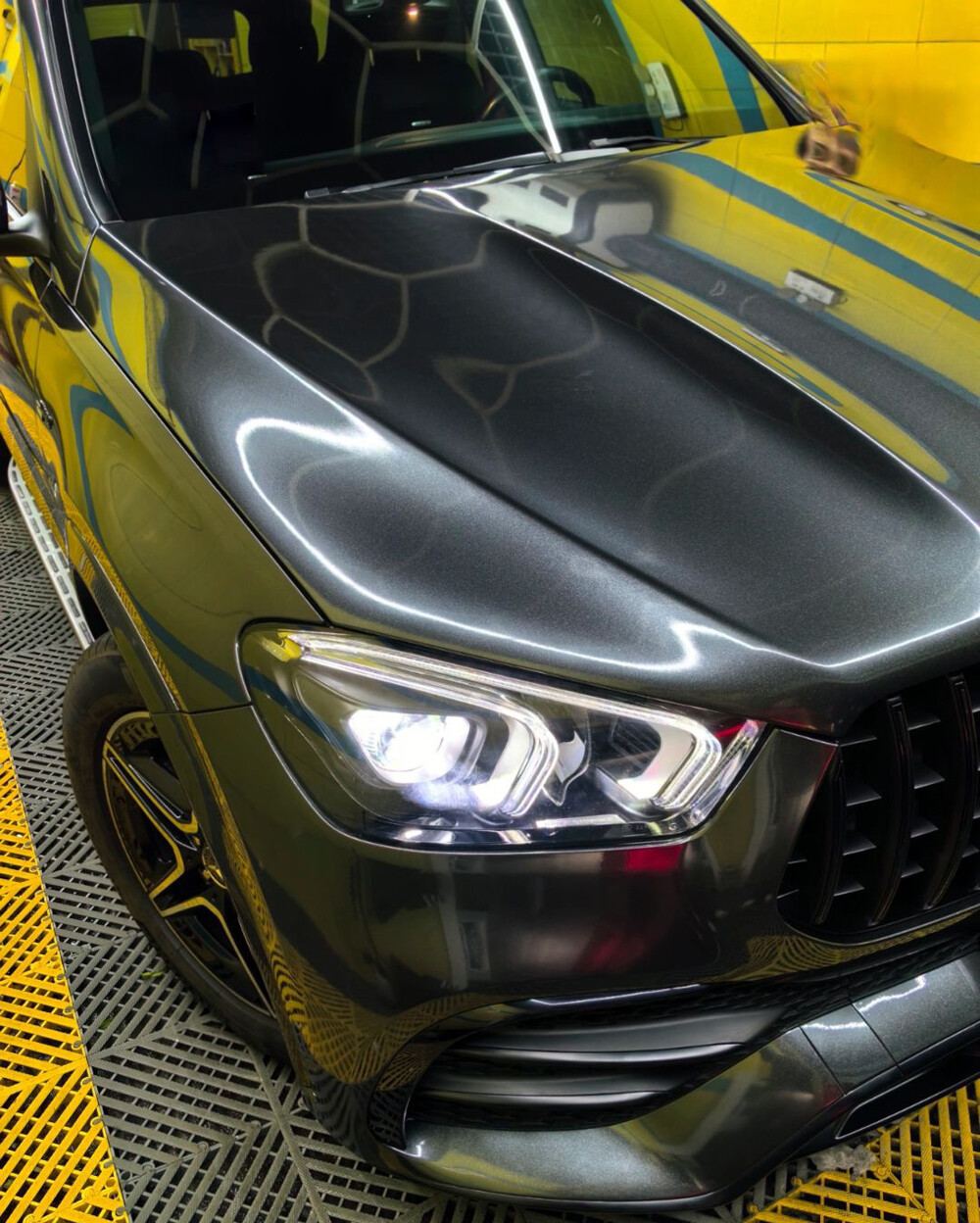 Dark Gray Gloss Metallic Glitter Vinyl Film Wrap Sticker Decal Air Bubble Free