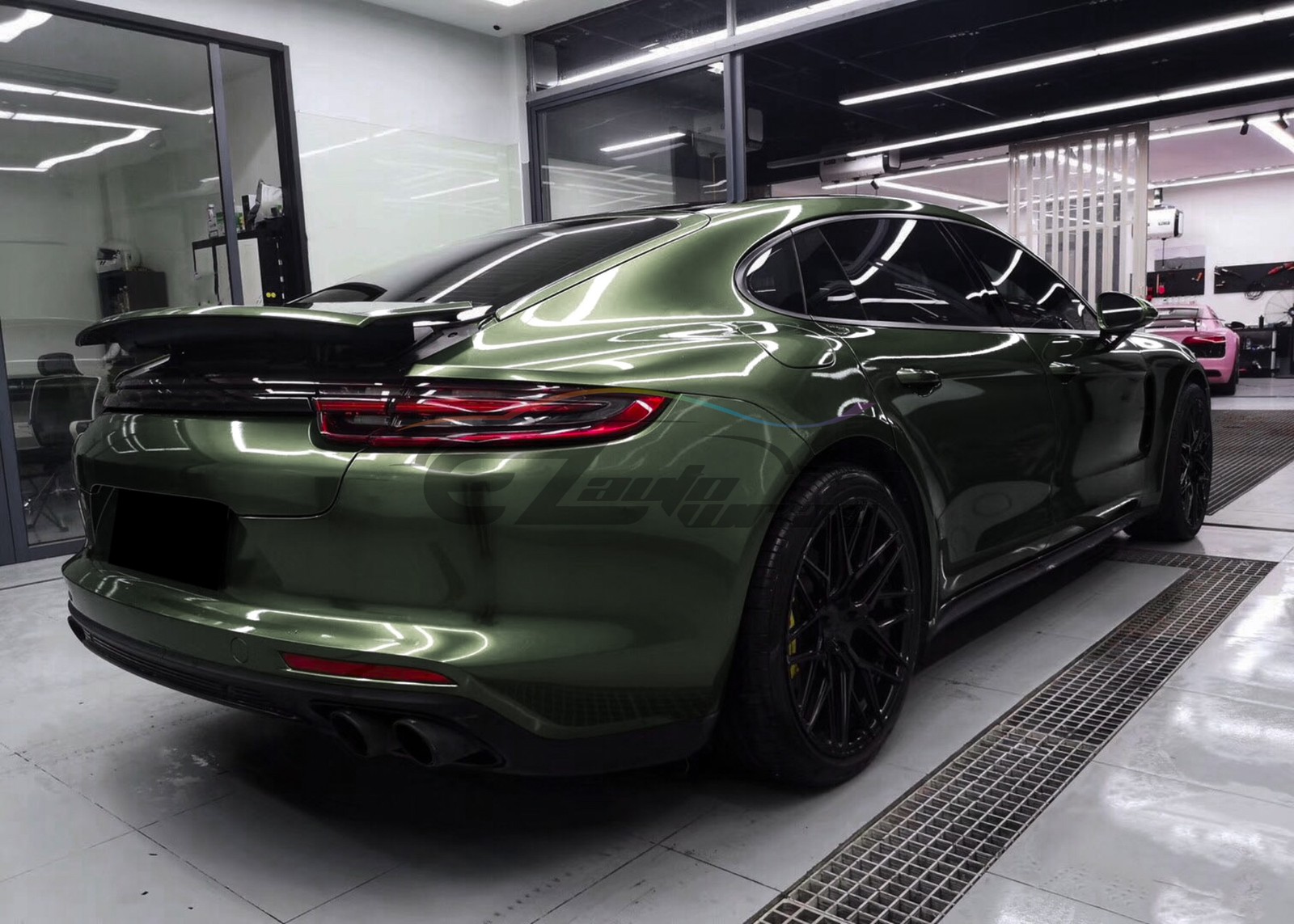 Gloss Metallic Oak Green PPF TPU Paint Protection Film Dry Wet Apply Vinyl Wrap