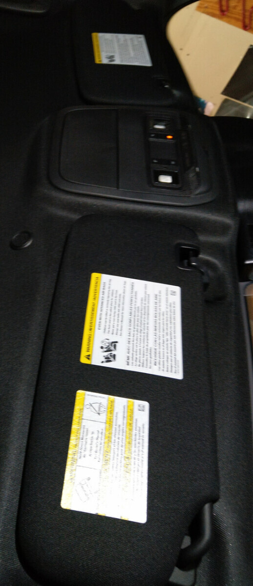 2019 – 2023 FORD EXPLORER / EXPLORER ST SUN VISOR WARNING LABEL BLACKOUTS