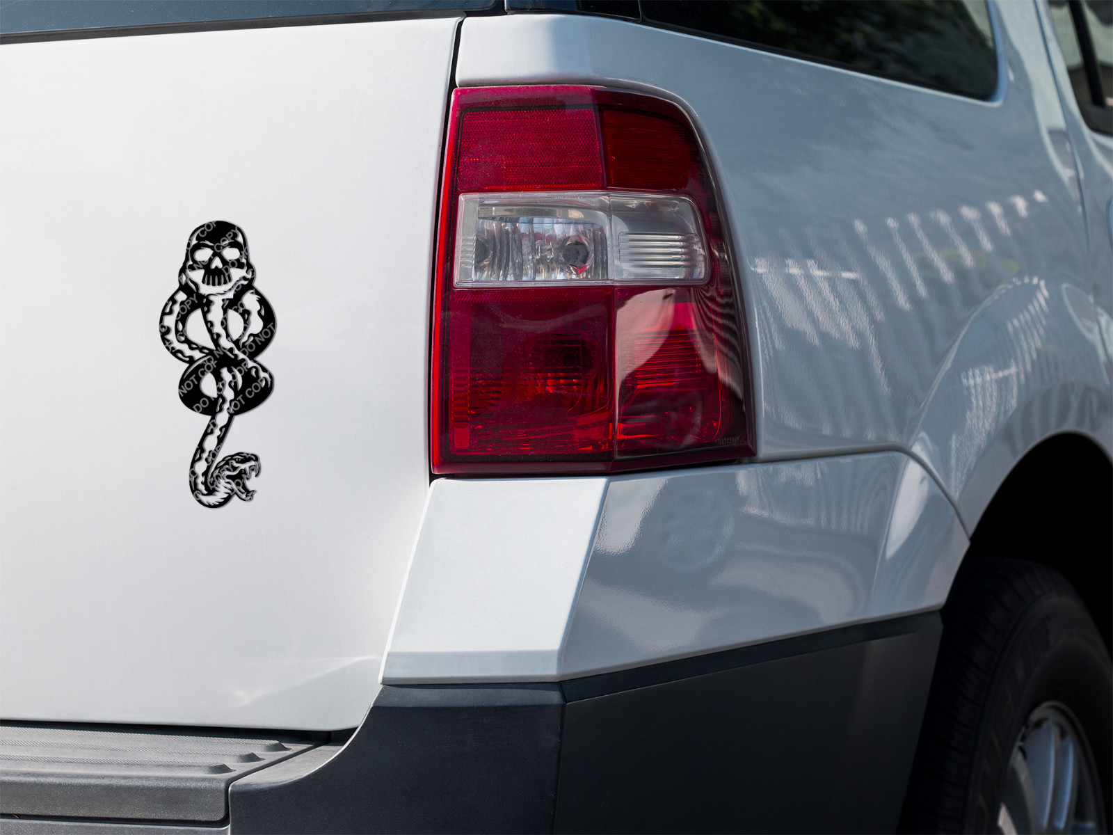 Snake Skull Car Window Vinyl Decal Graphic Weatherproof Laptop Bumper Sticker