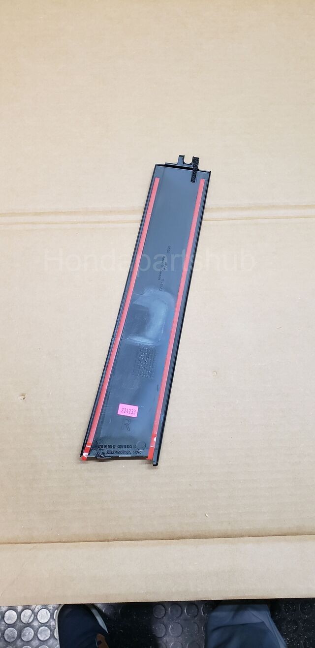 13-17 HONDA ACCORD RIGHT (PASSENGER) FRONT Door Applique (72430-T3L-A01)