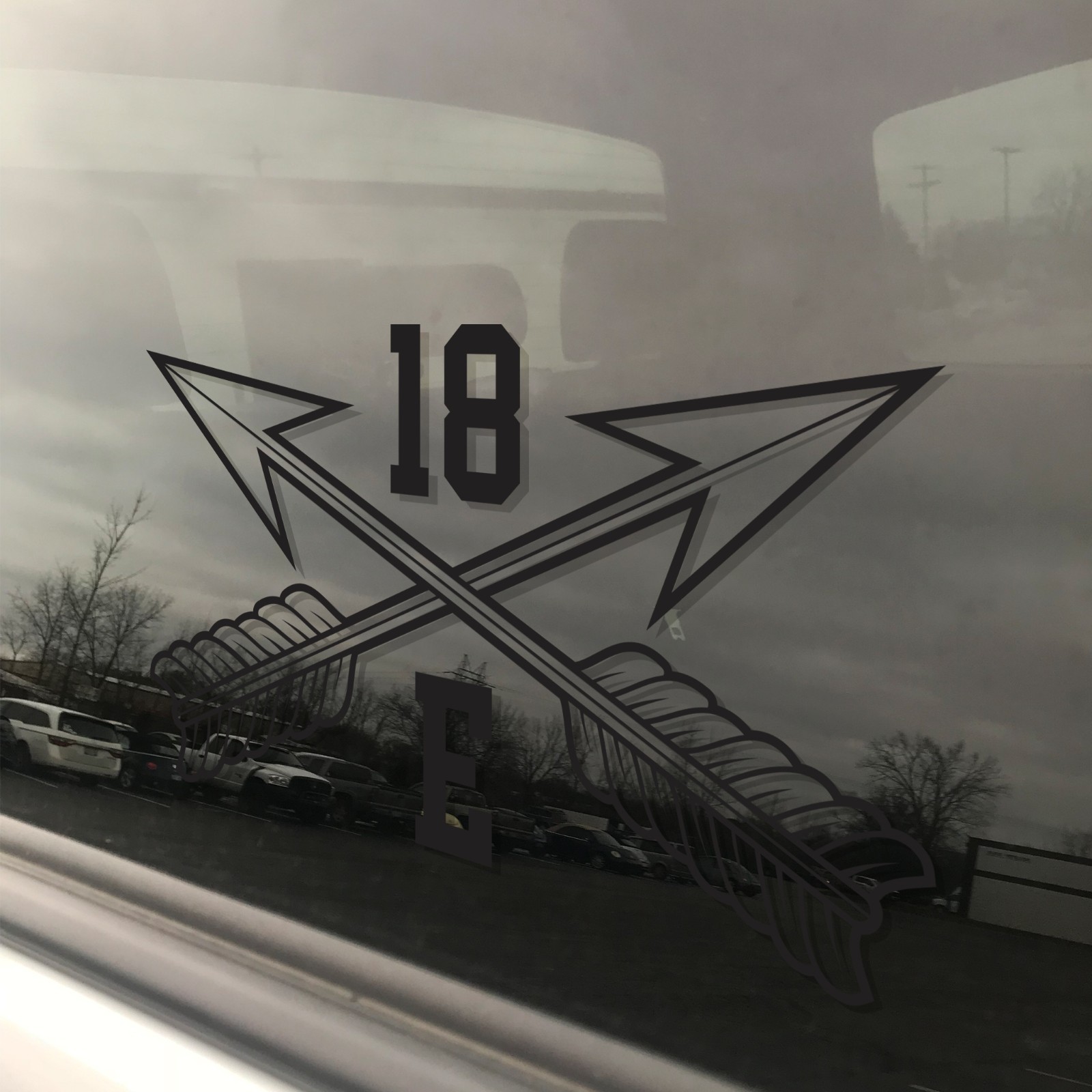 Army MOS 18E Special Forces Communications SGT SF Crossed Arrows Decal 3″ x 5.5″