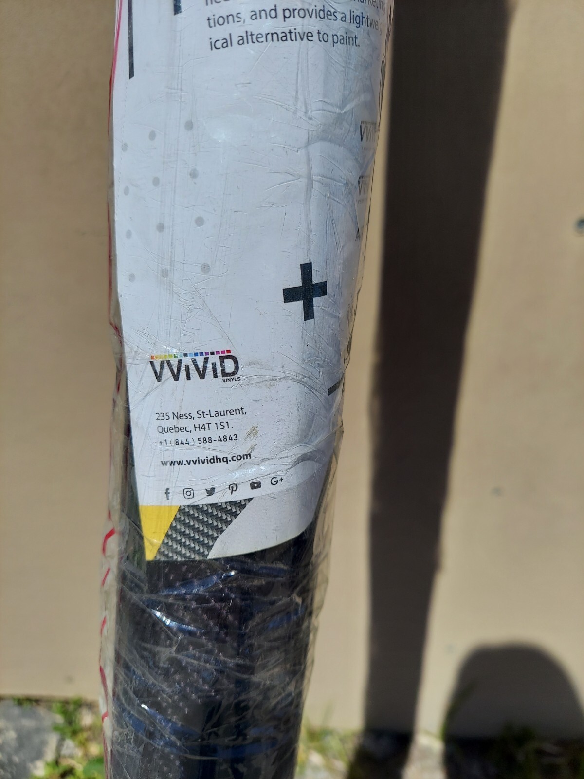 Vvivid Vinyl Wrap Carbon Fiber 5′ x Unknown Length, Has Damage on One End