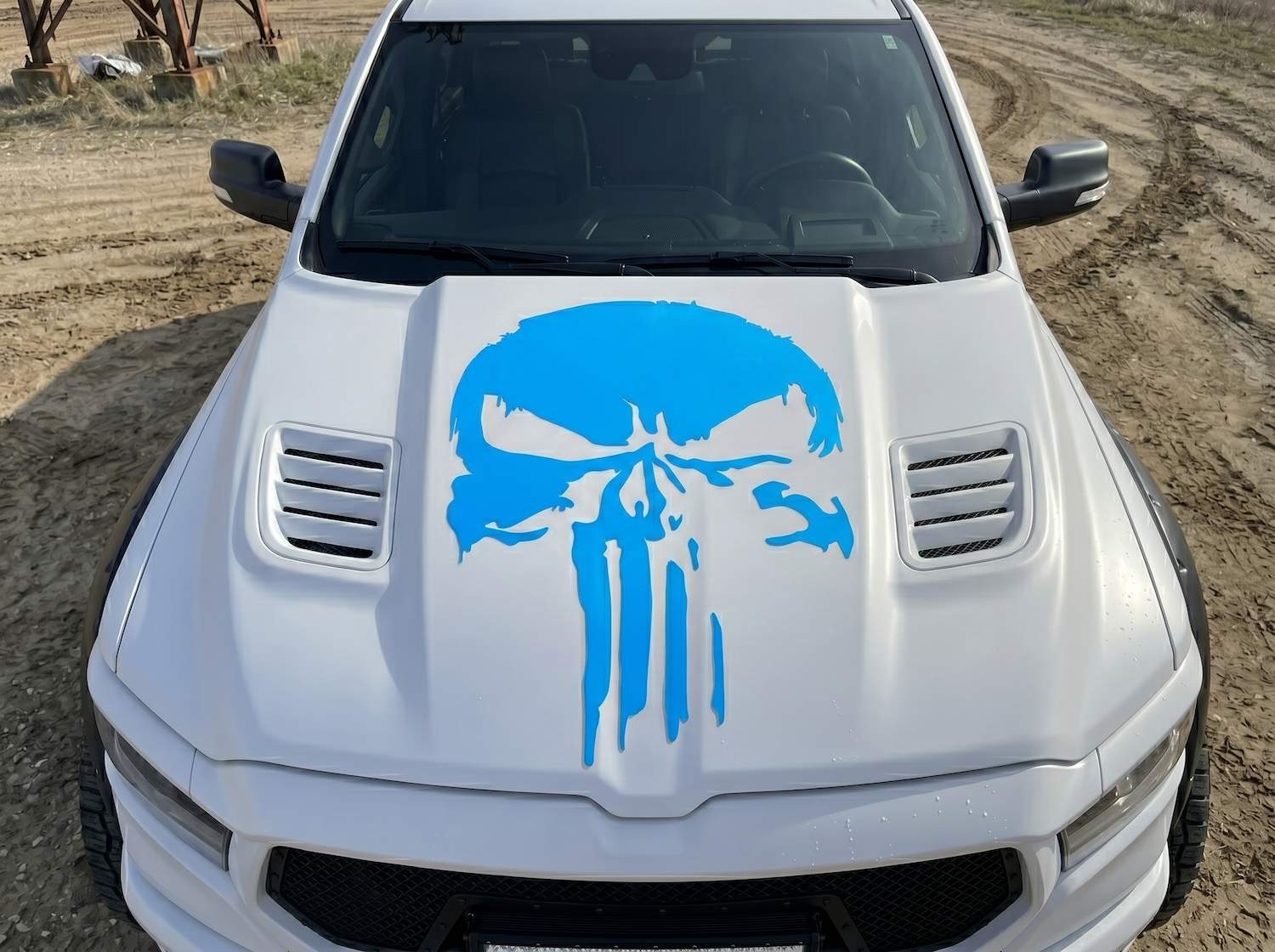 Distressed Skull Hood Graphic 33×23 Drip Vinyl Decal Sticker for Jeep Truck SUV