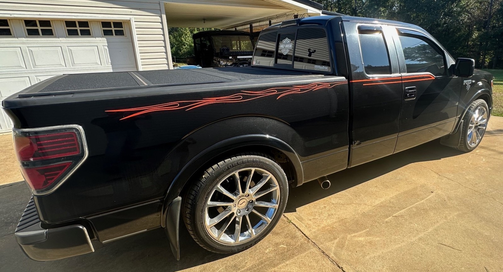 Custom reverse C hollow Harley Flame stripes fit any Ford F150 250 350