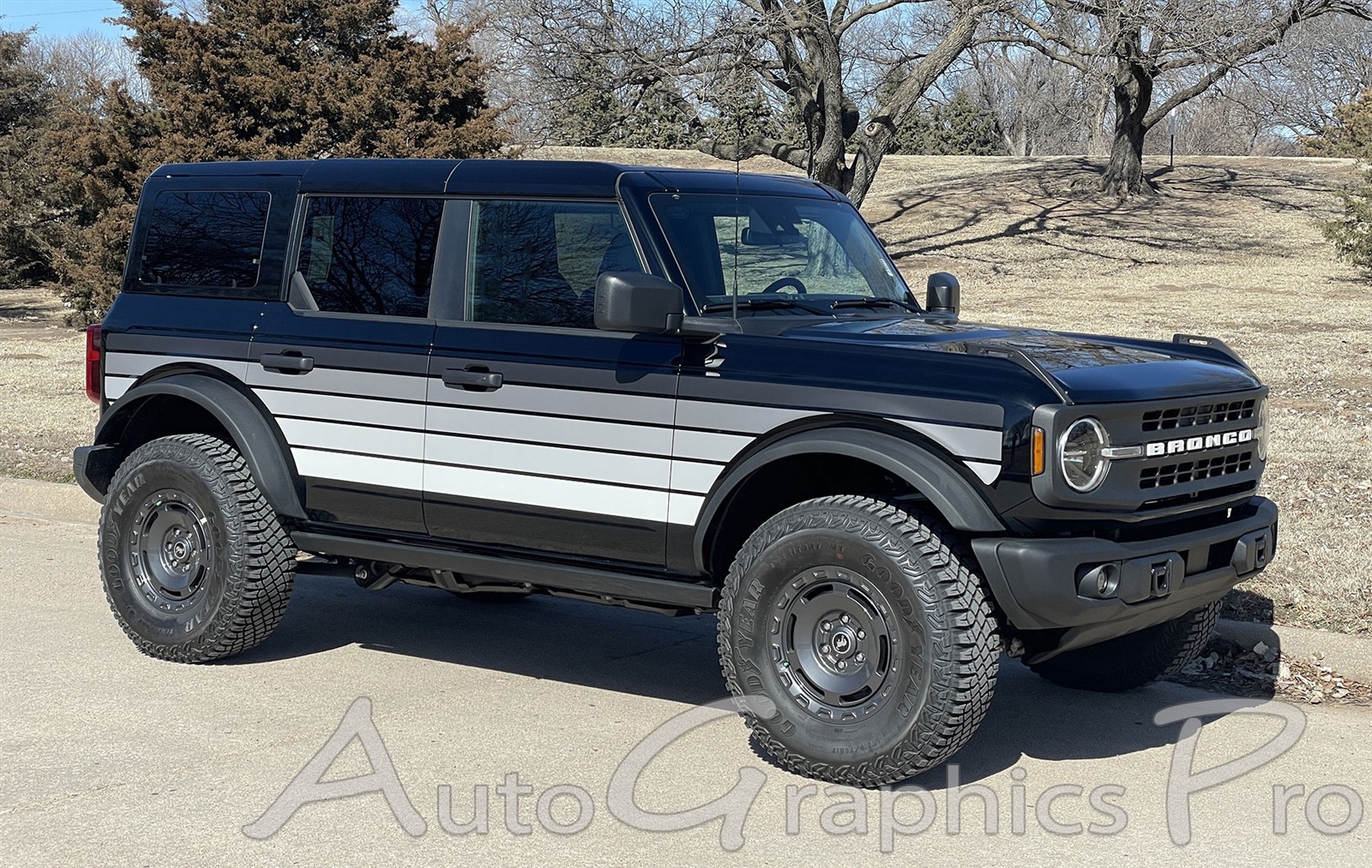 2021-2026 Ford Bronco Stripes Side Decals XL DIGITAL BLACK WHITE Door Graphics