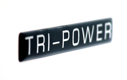 TRI POWER EMBLEM B STANDARD SATIN