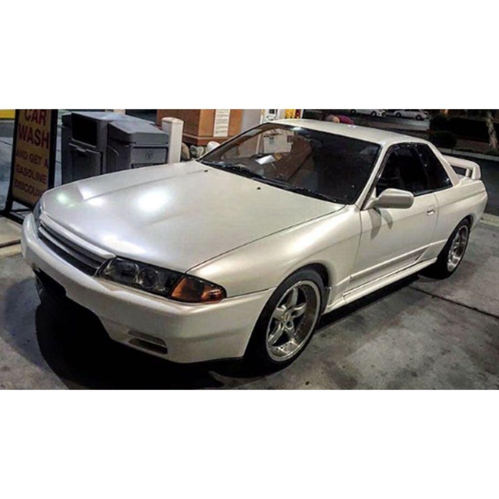 Avery Dennison SW900 Supreme Satin White Pearlescent Vinyl Car Wrap Film | 117-S