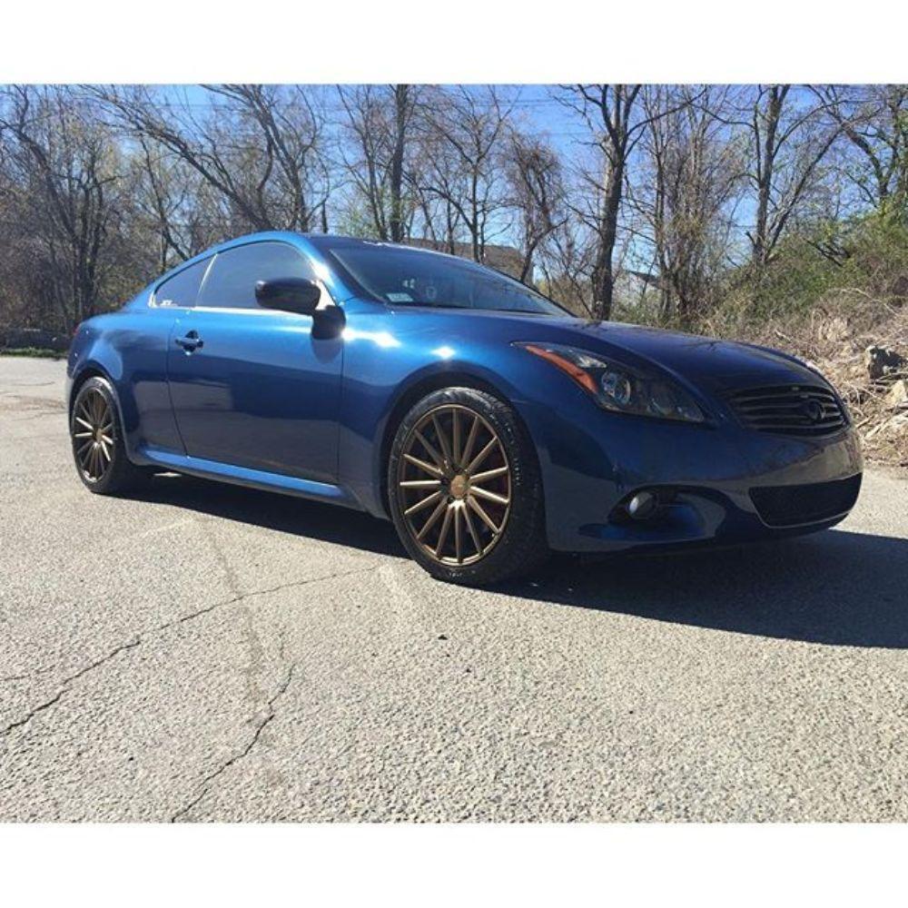 Avery Dennison SW900 Supreme Gloss Dark Blue Metallic Vinyl Car Wrap | 653-M