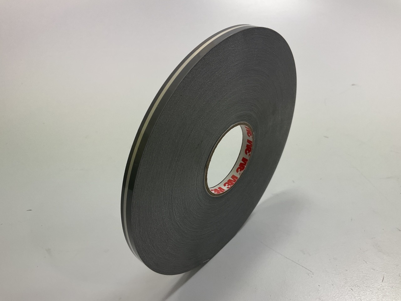 3M 73219 1/4″x150′ Scotchcal Double Striping Automotive Stripe Tape Medium Gray