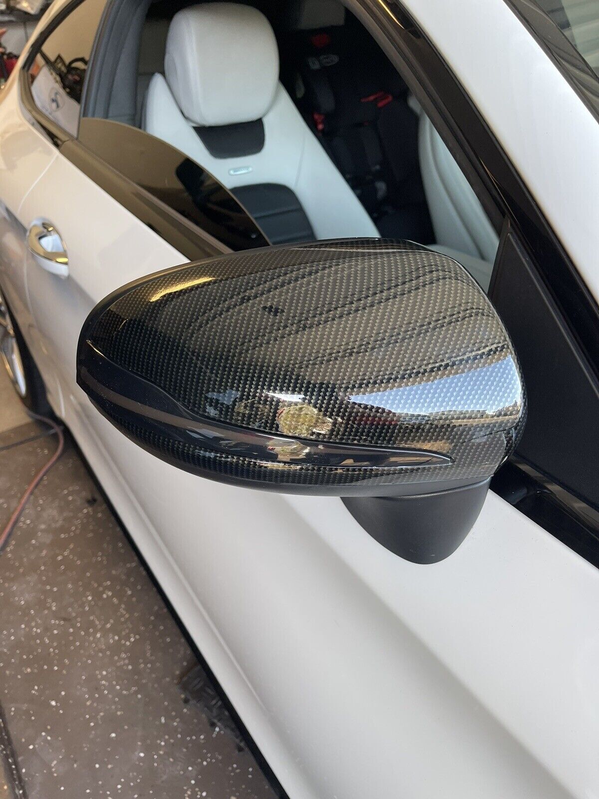 Ultra Gloss 9D PET Liner Black Carbon Fiber Car Vinyl Wrap Air Release Low Tack