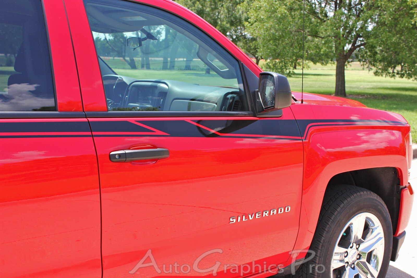 2014-2018 Chevy Silverado Side Door ACCELERATOR Accent 3M Stripe Vinyl Graphic