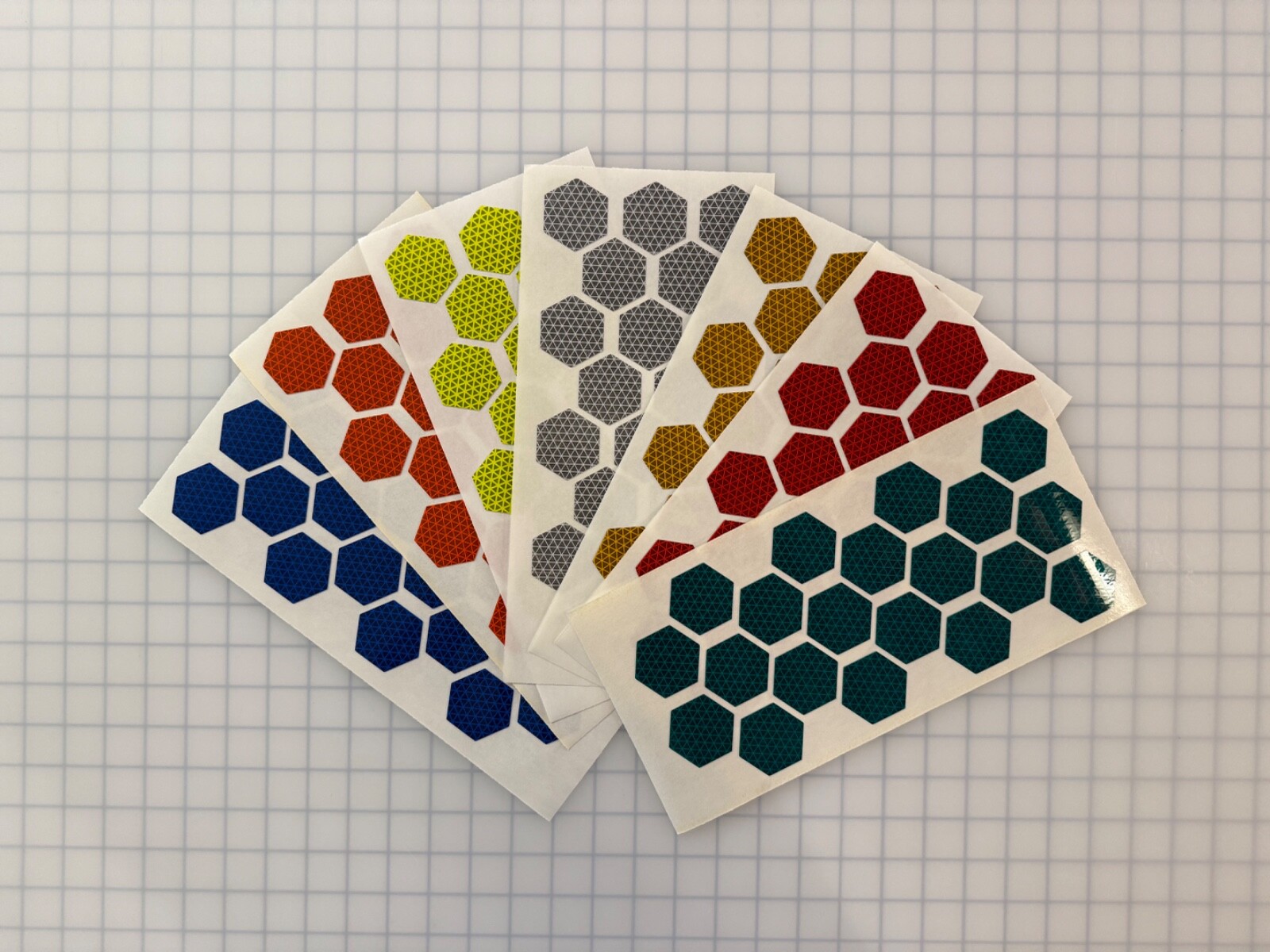 20 Reflective 1.75″ Prismatic Hexagons Oralite V98 (750+ Candelas) Sticker Decal