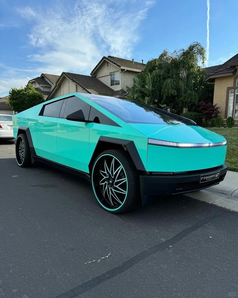 Cybertruck DIY PPF Paint Protection Film Wrap Color Change Gloss Cyan Blue