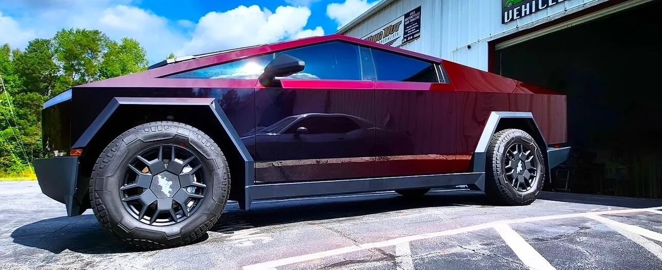 Cybertruck DIY PPF Paint Protection Film Wrap Color Change Gloss Terra Cotta Red
