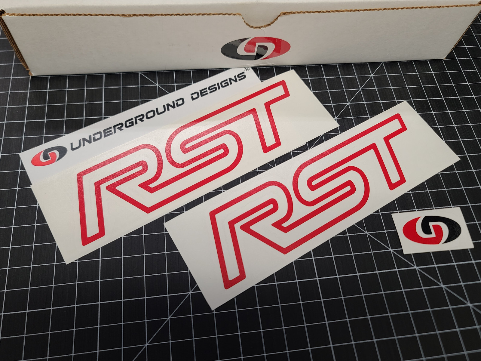 RST Outline Decals (2) Rally Sport Truck Fender Stickers Silverado Tahoe 2019-24