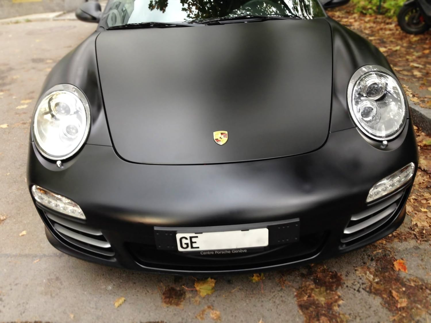 Durable 5x6ft Black Matte Car Vinyl – Air Release, 3Mil, Repositionable