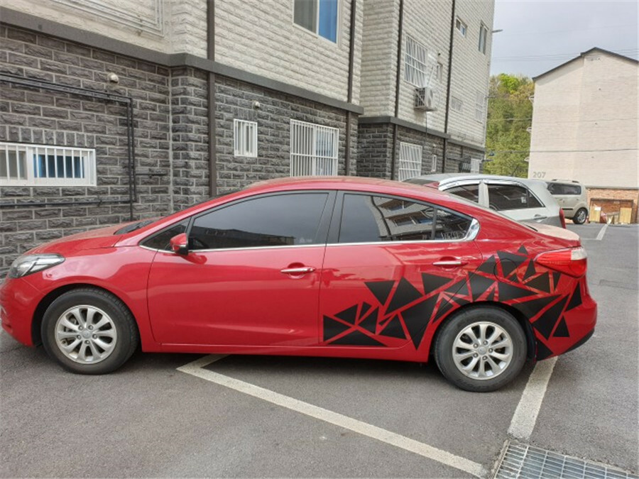 Geometric Triangle Graphics Sticker Vinyl Decal Trim 78×23 in For Car Body Side