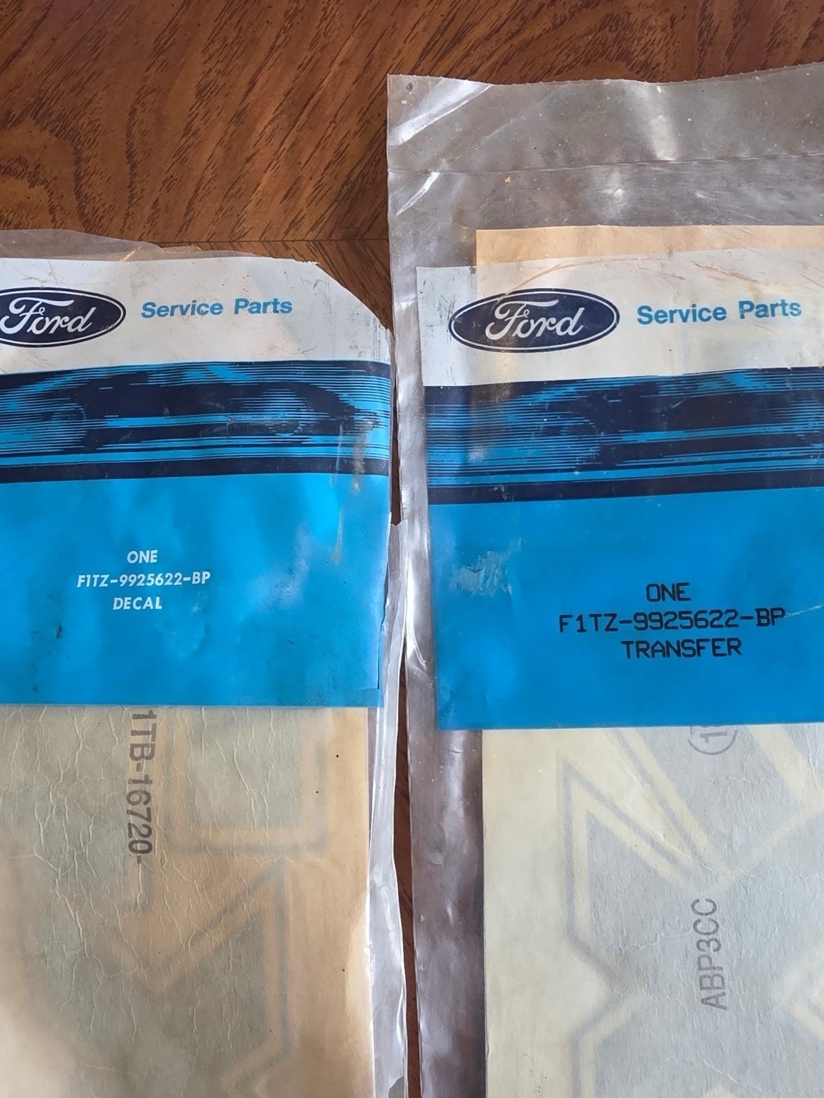 NOS OEM Ford F1TZ-9925622-BP 4X4 Pair Bed Decal Stickers 91 F150 F250 F350 4WD