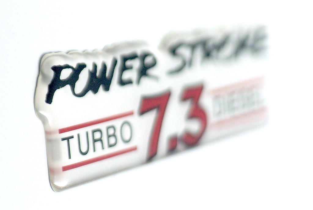POWERSTROKE 7.3 TD EMBLEM RED (BLACK OUTLINE) / SATIN CHROME