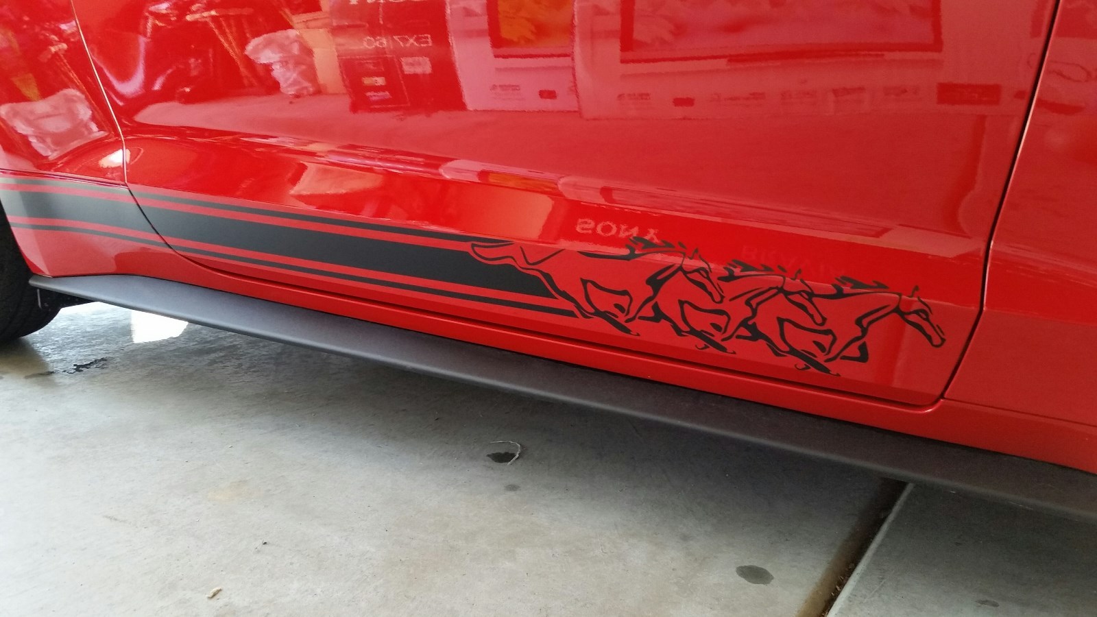 3 Horse Running Fit all Year Mustang Rocker stripes Stripe Graphics Set Decals