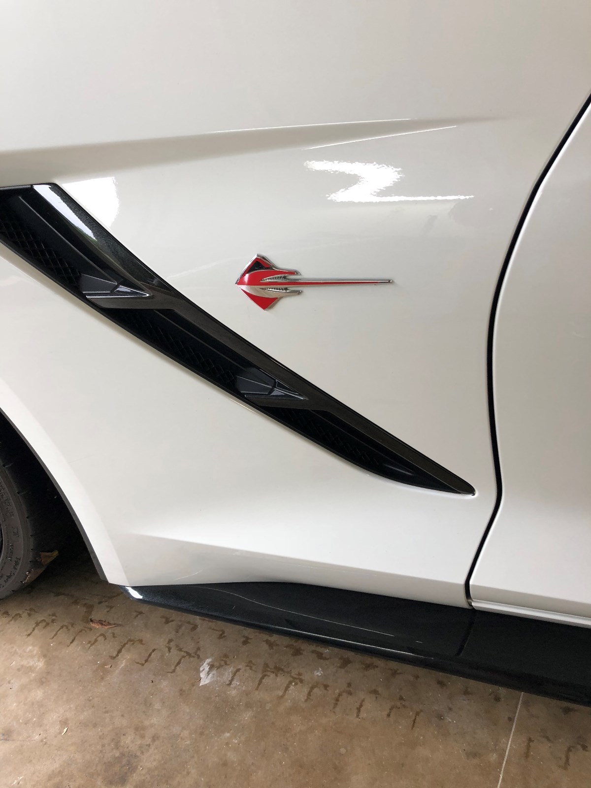 Chevy Corvette StingRay C7 Fender Emblem Outline Decal 2014 2015 2016 2017 2018
