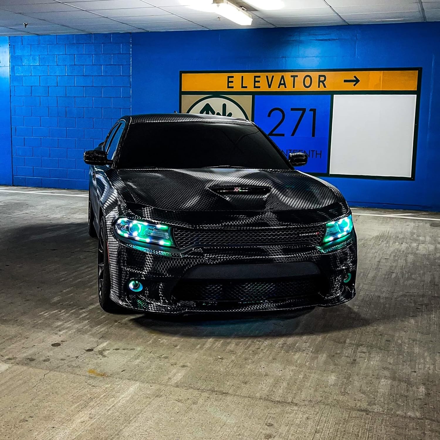 Designer Triangle Black Carbon Fiber Vinyl Wrap 3ft x 5ft with Air Release
