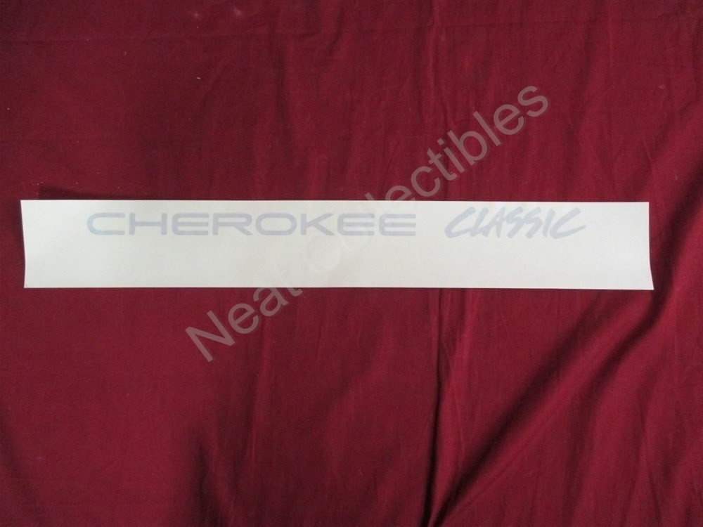 NOS OEM Jeep Cherokee Front Door “Cherokee Classic” Decal 1998 SILVER