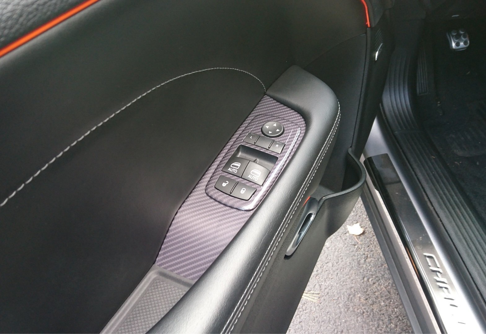 VVivid Xpo Gloss Gray Tech Art Carbon Vinyl Wrap Film | V243