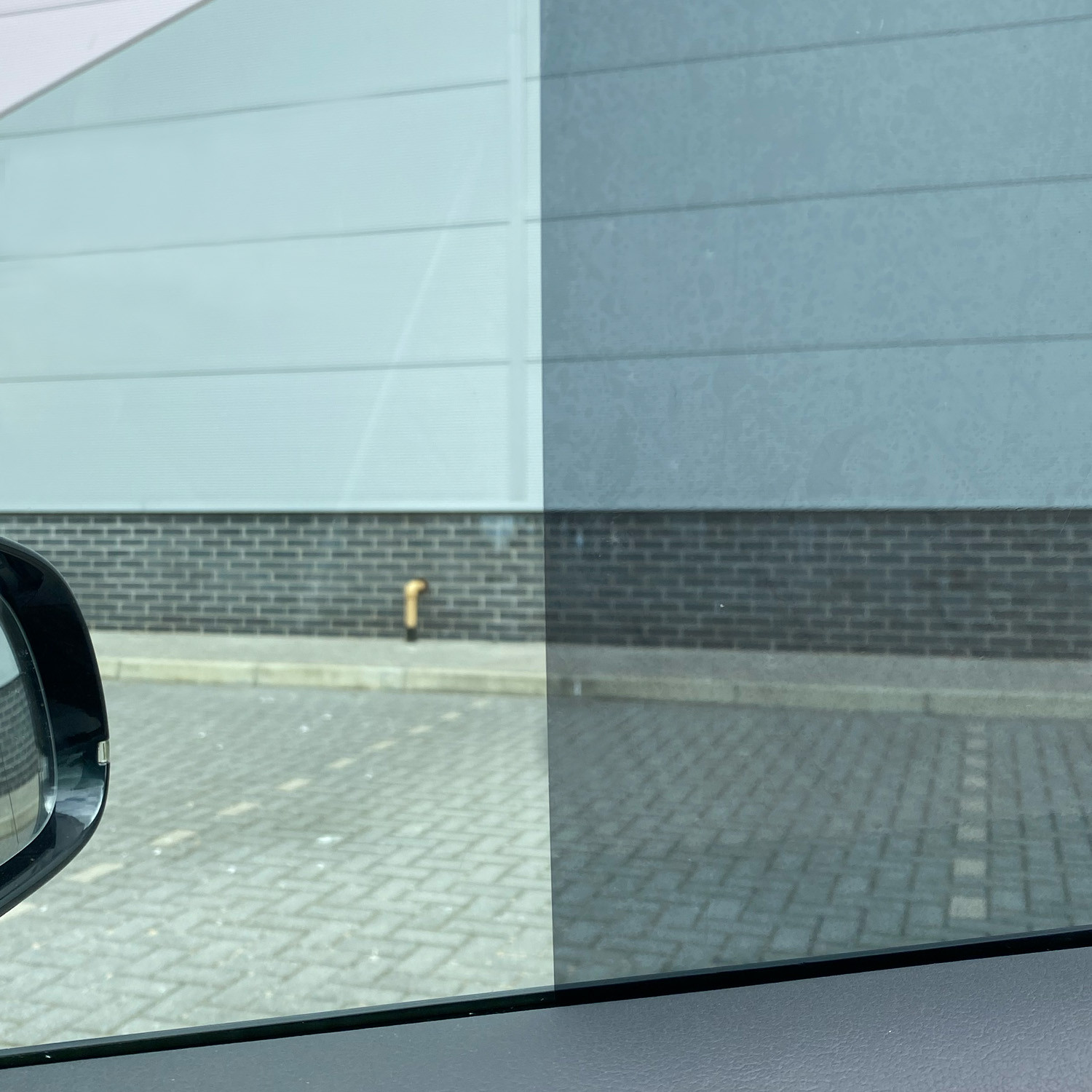 Simply – Light Smoke Film |Window Tint |76 x 152CM |Reflects Heat