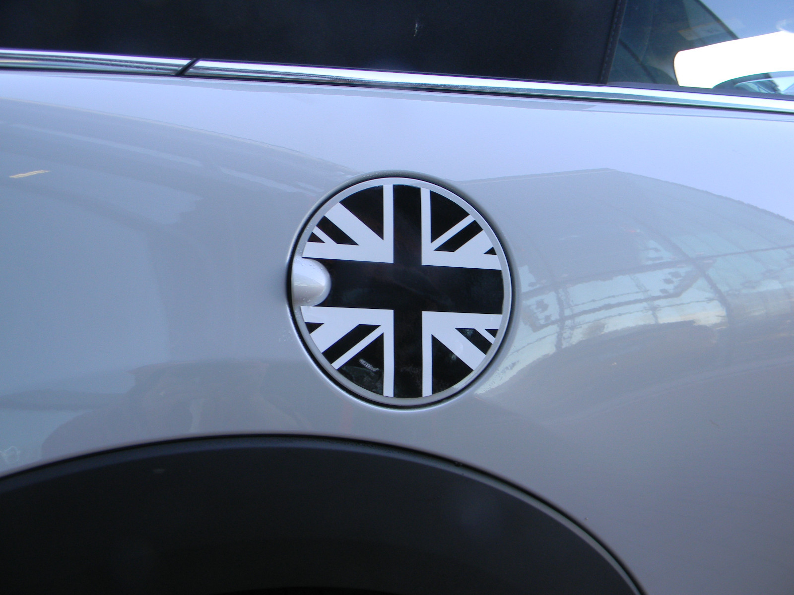 FITS MINI COOPER BLACK AND WHITE BRITISH FLAG FUEL TANK DOOR COVER GRAPHIC DECAL