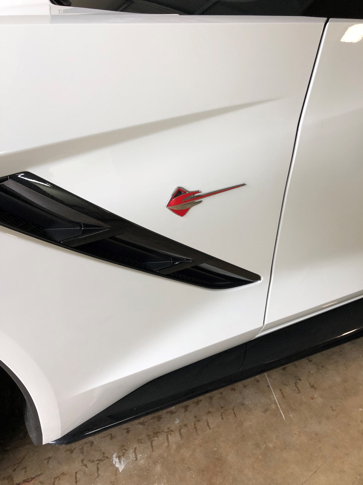 Chevy Corvette StingRay C7 Fender Emblem Outline Decal 2014 2015 2016 2017 2018